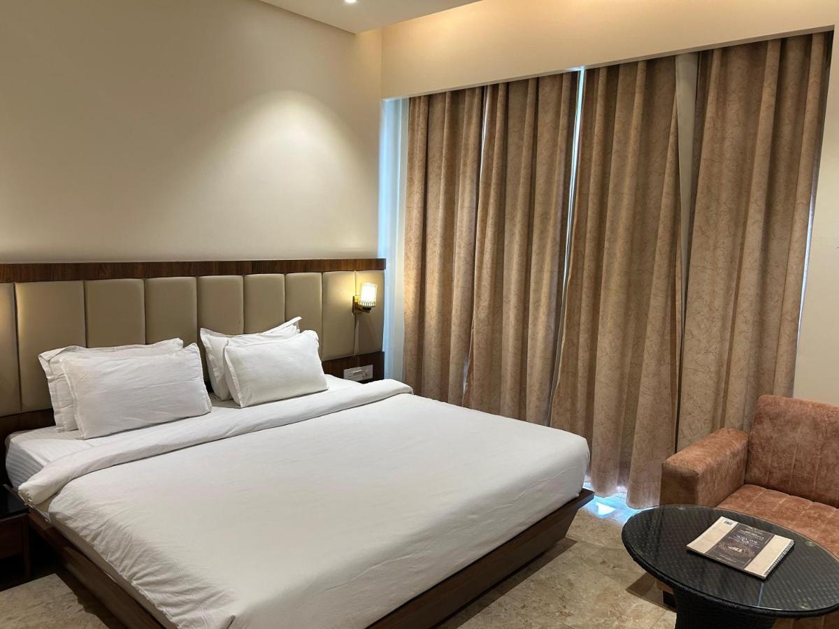 The Imperial Prime Clarks Inn Suites, Bhilwara Exterior foto
