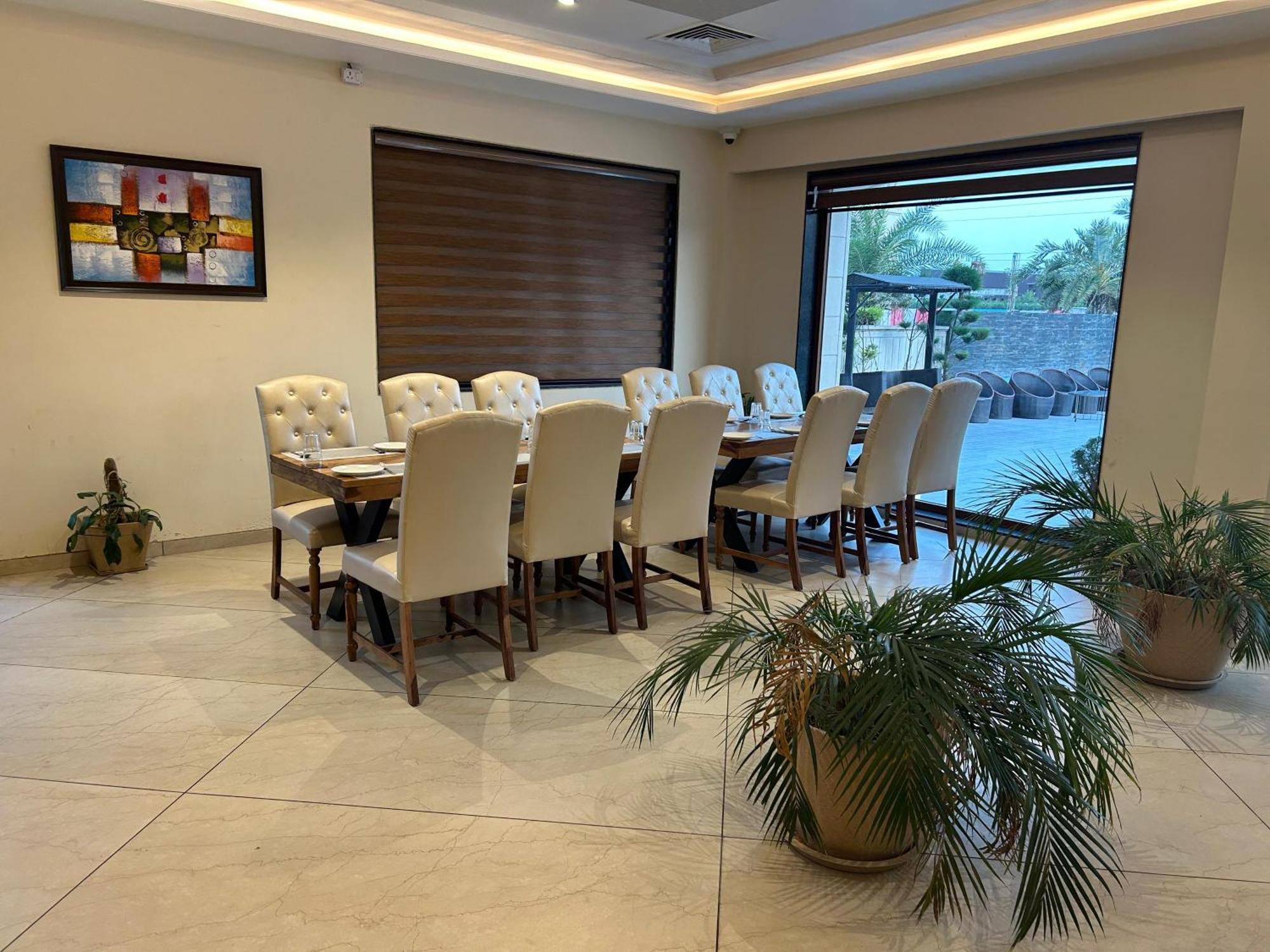 The Imperial Prime Clarks Inn Suites, Bhilwara Exterior foto
